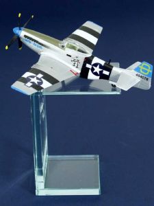 Model lietadla s podstavcom